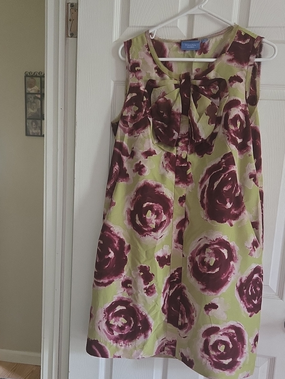 Simply Vera Lime Green & Plum Sleeveless Floral Dress